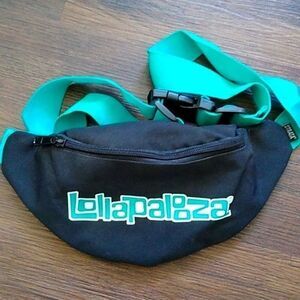 Vintage 90s fanny waist pack  Lollapalooza